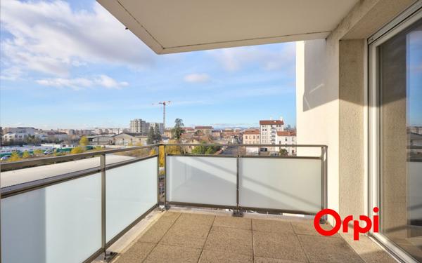 Appartement à vendre    3 pièces • 57,52 m2 Villeurbanne