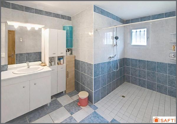 Le confort du plain-pied dans un environnement calme à Morestel