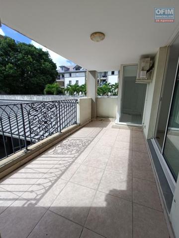 A Vendre appartement F3 de 65m2 avec varangue et 2 places de parking