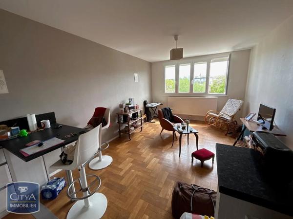 Appartement à louer 2 pièces 40.05m² Guéret (23000)
