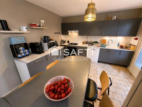 Maison 6 pièces de 165m2 sur un terrain de 1453m2