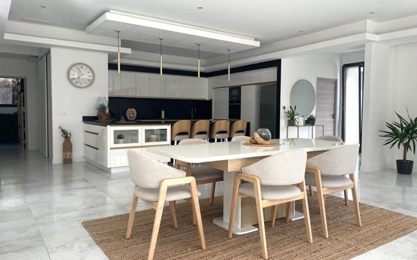 Maison à vendre    6 pièces •  Montélimar