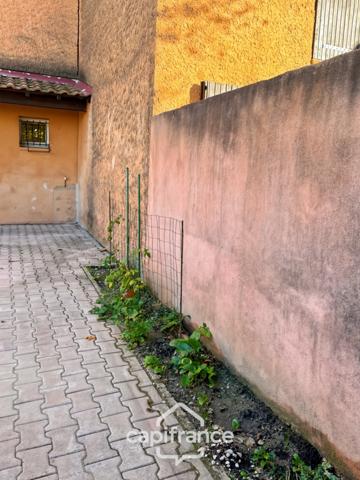 Maison à vendre 4 pièces (84), 3 chambres, Jardin. A RENOVER - Réalpanier.