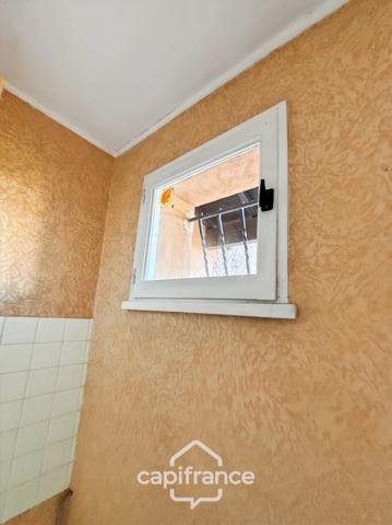 Maison à vendre 4 pièces (84), 3 chambres, Jardin. A RENOVER - Réalpanier.