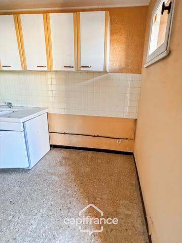 Maison à vendre 4 pièces (84), 3 chambres, Jardin. A RENOVER - Réalpanier.