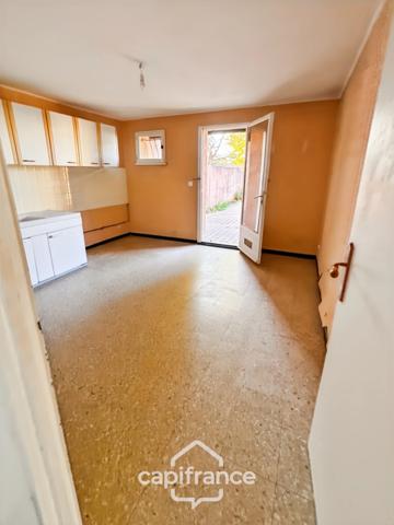 Maison à vendre 4 pièces (84), 3 chambres, Jardin. A RENOVER - Réalpanier.