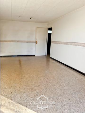 Maison à vendre 4 pièces (84), 3 chambres, Jardin. A RENOVER - Réalpanier.