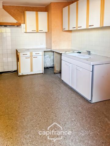 Maison à vendre 4 pièces (84), 3 chambres, Jardin. A RENOVER - Réalpanier.