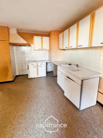 Maison à vendre 4 pièces (84), 3 chambres, Jardin. A RENOVER - Réalpanier.