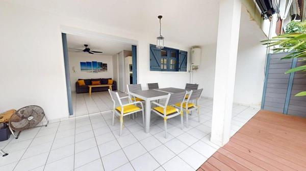 Bel appartement avec un grand jardin, plage a pied