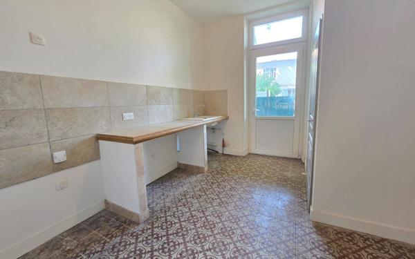 Maison à louer    5 pièces • 109,72 m2 Saint-Martin-de-Crau