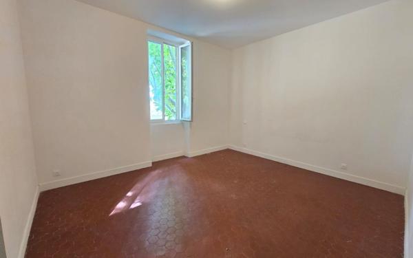 Maison à louer    5 pièces • 109,72 m2 Saint-Martin-de-Crau