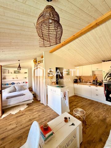 Maison pleine de charme au calme avec dépendance, terrasse intimiste et piscine!