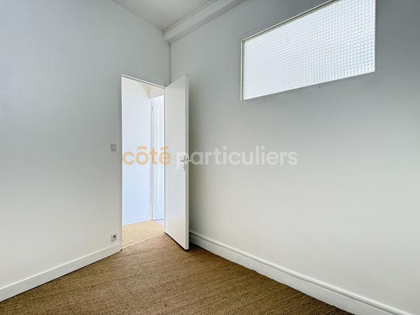 Vente
                Maison72 m² - 4 Pièces -
                    LAVAL (53000)