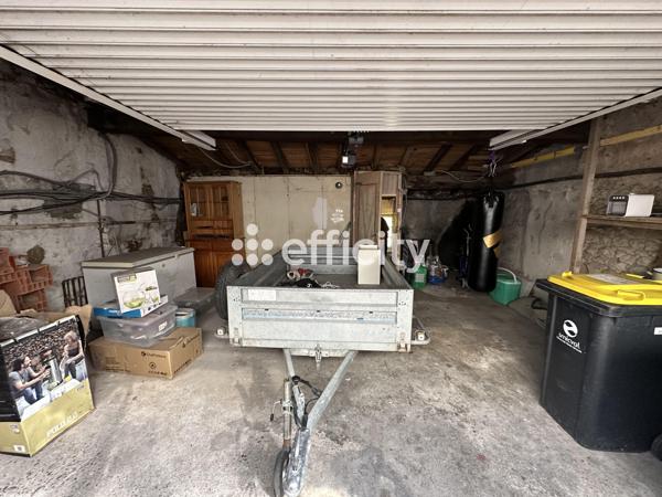 Maison
         5 pièces
        - 184 m² 190 000 € *