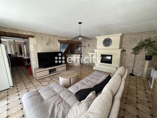 Maison
         5 pièces
        - 184 m² 190 000 € *