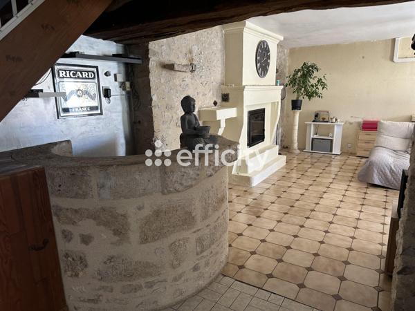 Maison
         5 pièces
        - 184 m² 190 000 € *