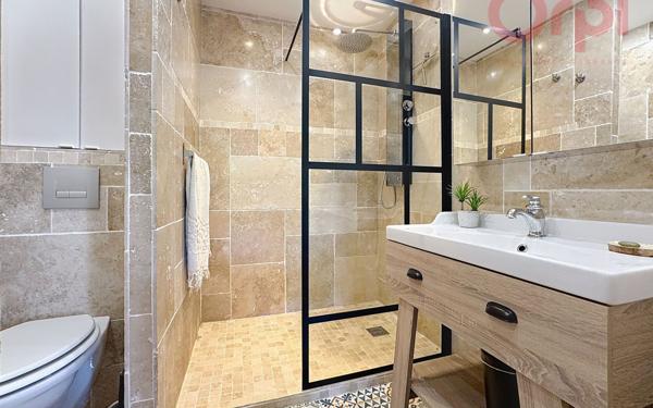 Appartement à vendre    2 pièces • 41 m2 Fréjus