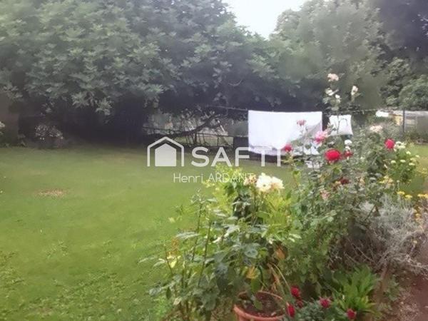 De la pierre, et de l'espace pour recevoir, dans un hameau proche LIMOGES
