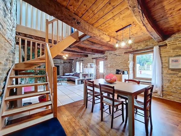Maison de 6 pièces, 125 m2 à Roudouallec (56110)