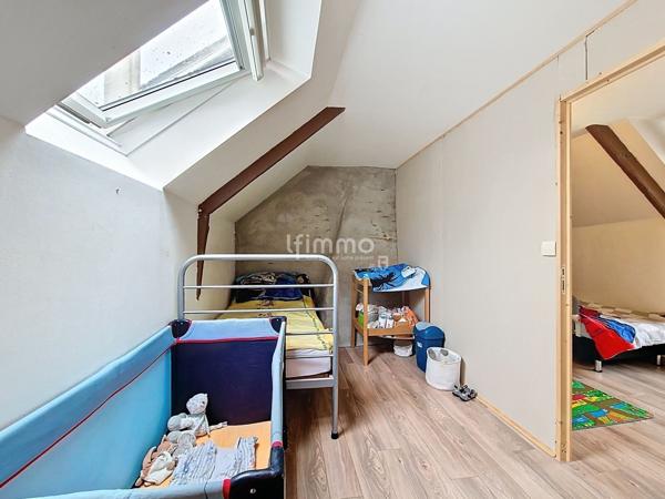 Maison de 6 pièces, 125 m2 à Roudouallec (56110)