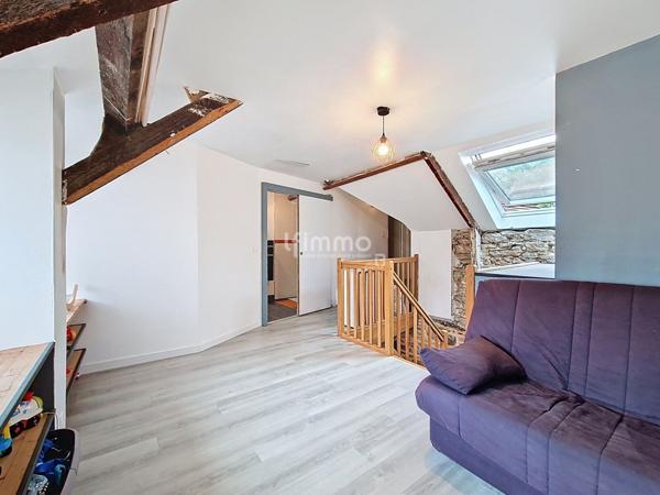 Maison de 6 pièces, 125 m2 à Roudouallec (56110)