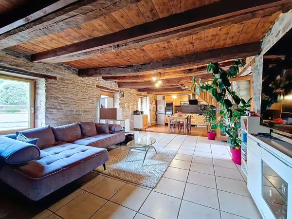 Maison de 6 pièces, 125 m2 à Roudouallec (56110)