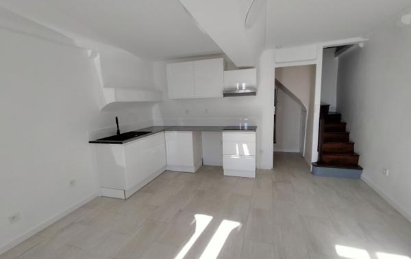 Vente Maison de village ref.7221 rénové(e) Averton   