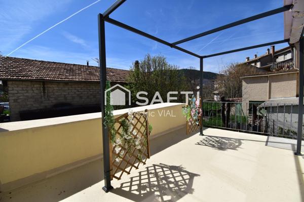 Charme, lumière et volumes à Saint André les Alpes