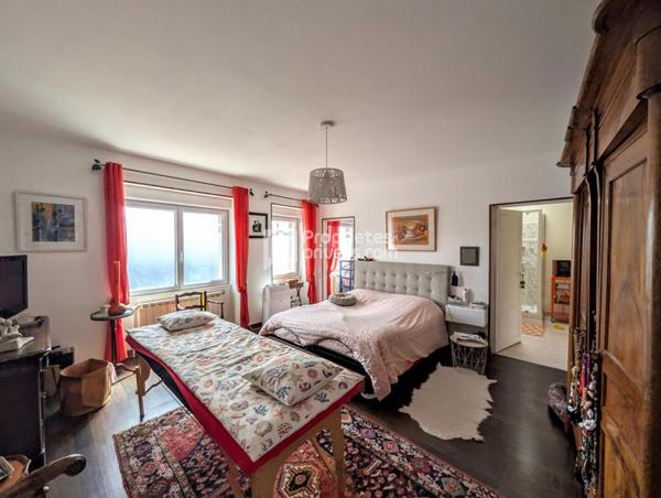 Maison Cognac 12 pièce(s) 376 m2 REF 419566 CRIT