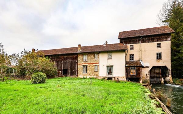 Maison à vendre    2 pièces • 80 m2 Courtisols