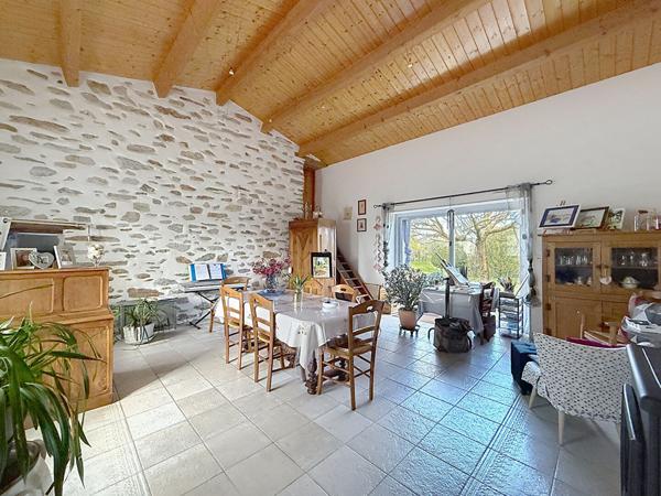 À vendre : Charmante maison de 7 pièces avec vaste terrain à La Garnache
