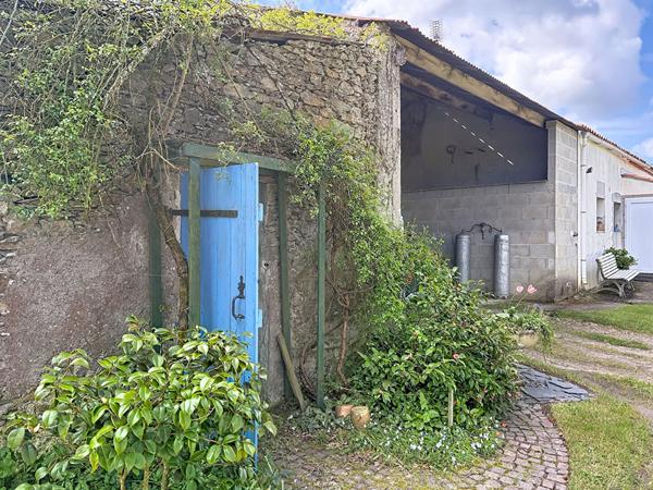 À vendre : Charmante maison de 7 pièces avec vaste terrain à La Garnache