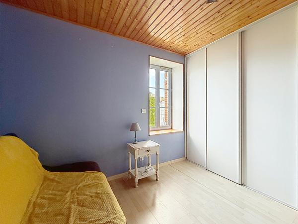 À vendre : Charmante maison de 7 pièces avec vaste terrain à La Garnache