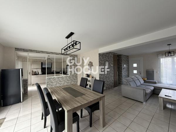 Maison quatre chambres dont une au rez-de-chaussée