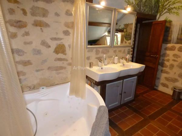 Vente Propriété 8 pièces 133 m2 à Saulieu