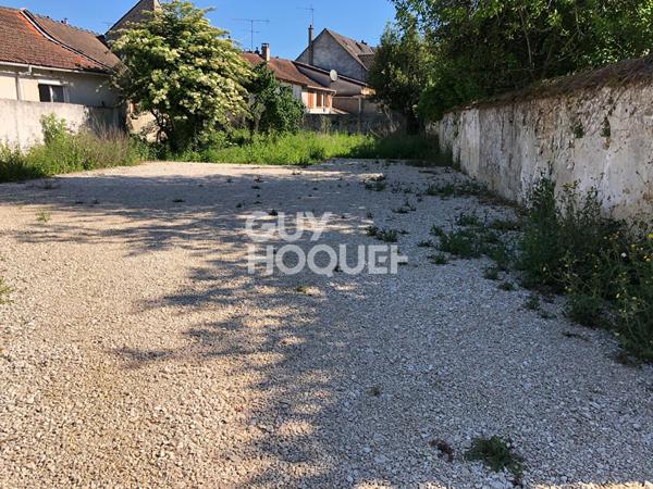 À vendre à TOURNAN, maison 228 m².