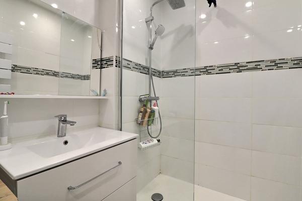 Appartement Saint Leu La Foret 3 pièce(s) 58 m2 + cave + place de parking