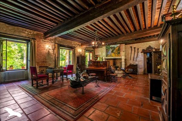 Maison à vendre |  Marsac-sur-l'Isle |  10 pièces | 360 m²