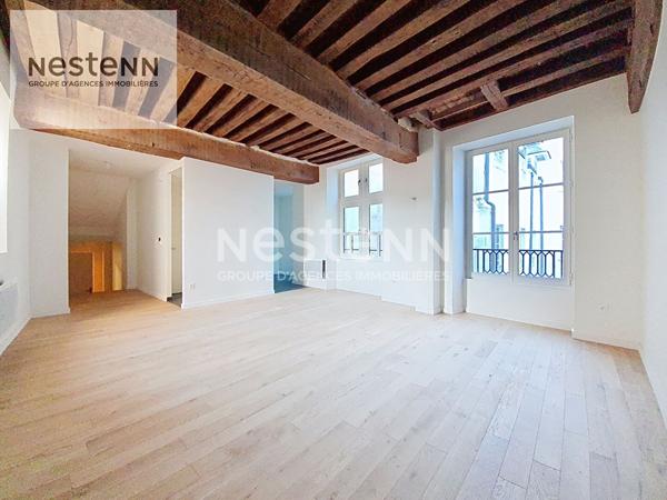 ORLEANS CENTRE CARMES - Superbe appartement rénové de 66m2 - DPE D - Frais notaire réduits