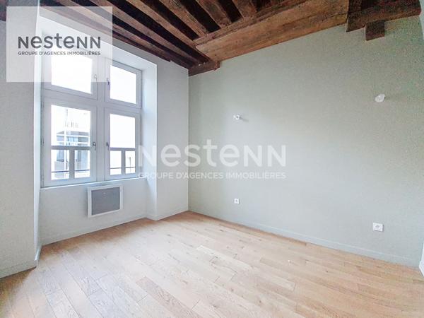 ORLEANS CENTRE CARMES - Superbe appartement rénové de 66m2 - DPE D - Frais notaire réduits