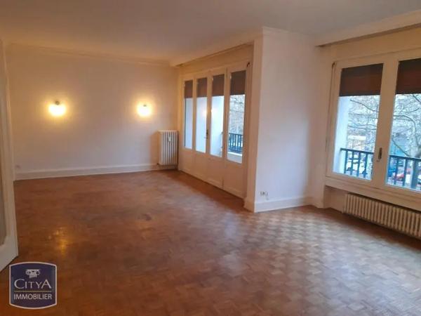 Appartement à louer 4 pièces 92.17m²
