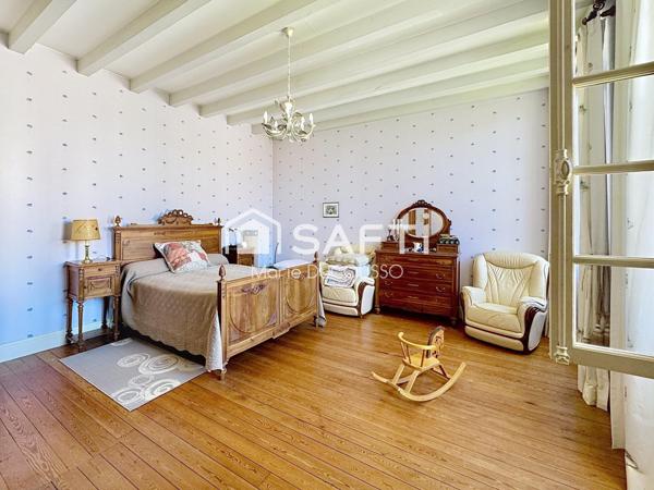 Demeure en pierre avec vue Dordogne