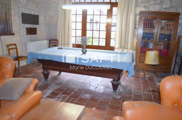 Demeure en pierre avec vue Dordogne