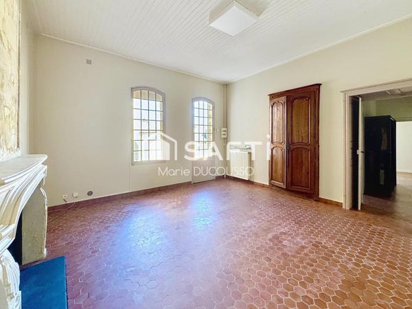 Demeure en pierre avec vue Dordogne