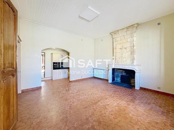 Demeure en pierre avec vue Dordogne