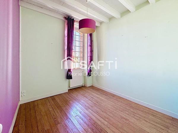 Demeure en pierre avec vue Dordogne