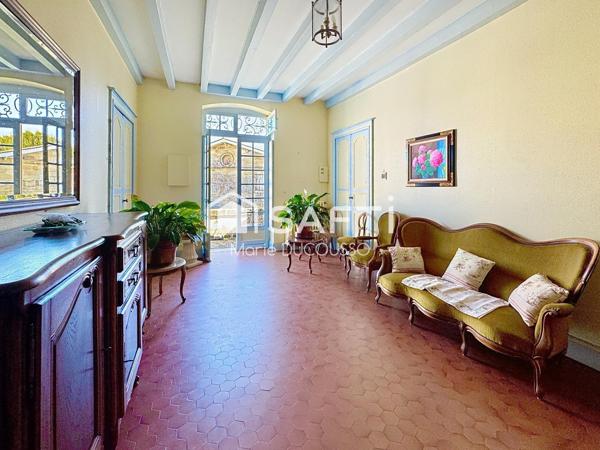 Demeure en pierre avec vue Dordogne