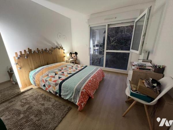 2 pièces loué résidence de standing avec parking