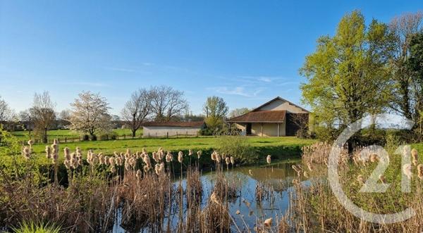 Maison à vendre  6 pièces - 178 m2 DOMMARTIN - 01